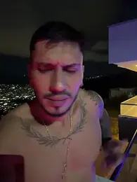 Seth_Vegaa — 在 stripchat 直播的网络摄像头模特