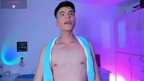 Dulcey- — 在 stripchat 直播的网络摄像头模特