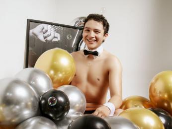 AustinSun — 在 livejasmin 直播的网络摄像头模特