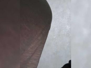 LOVELYTWINS — 在 bongacams 直播的网络摄像头模特