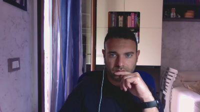 giuprisc — 在 cam4 直播的网络摄像头模特