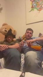 saufkompane — 在 cam4 直播的网络摄像头模特