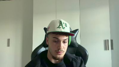 Hank_04 — 在 cam4 直播的网络摄像头模特