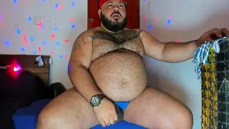 Bearspigdirty — 在 stripchat 直播的网络摄像头模特