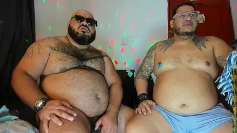 Bearspigdirty — 在 stripchat 直播的网络摄像头模特