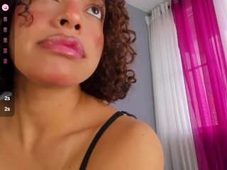 mollyybloom — Camsoda stream photo (Aug 2026)