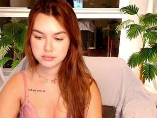 lilly-blossomm — Camsoda stream photo (Aug 2026)