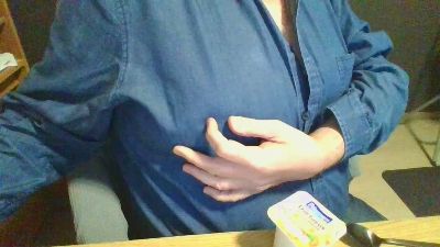 hsambi — Cam4 stream photo (Apr 2026)