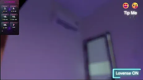 mark_streemm — 在 stripchat 直播的网络摄像头模特