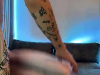 eva_simon__ — 在 chaturbate 直播的网络摄像头模特