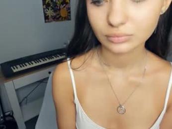 bunny_nova — Chaturbate stream photo (Aug 2025)