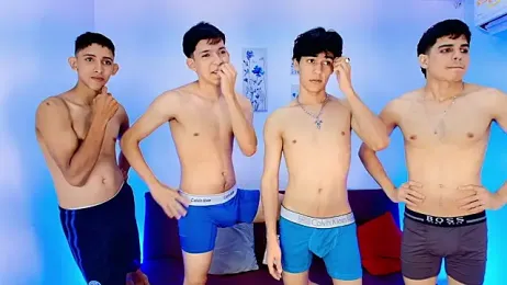 CHILLBICREWX — 在 stripchat 直播的网络摄像头模特