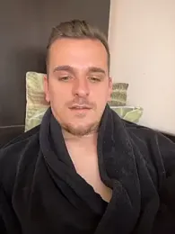 Huge_cock22cm — Stripchat stream photo (May 2026)