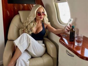 CharlotteMavis — livejasmin