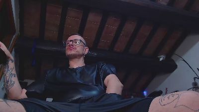 Cek_186 — 在 cam4 直播的网络摄像头模特