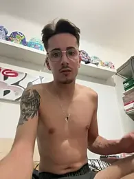 vainvalou34 — Stripchat stream photo (Sep 2026)