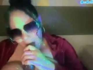 thickfreakylatina — Camsoda stream photo (Apr 2026)