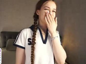 auroralowen — 在 chaturbate 直播的网络摄像头模特