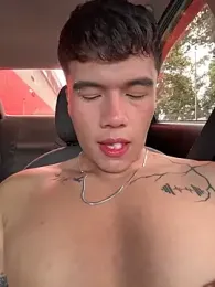 Logan_smith1 — 在 stripchat 直播的网络摄像头模特