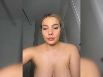 LYALYAtop — Bongacams stream photo (Jun 2026)