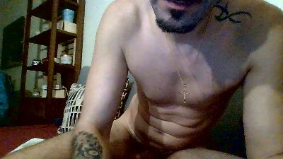 Chicosexyhetero — 在 cam4 直播的网络摄像头模特