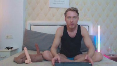 Steve_Blond — 在 cam4 直播的网络摄像头模特