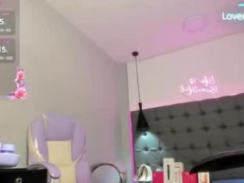 scarletcherry18 — Chaturbate stream photo (Sep 2026)