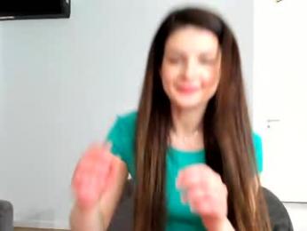 elaanna — 在 chaturbate 直播的网络摄像头模特