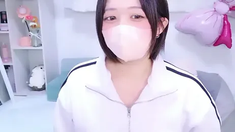 Hinata_Sun — 在 stripchat 直播的网络摄像头模特