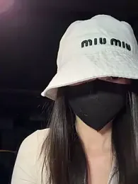 cookie522 — 在 stripchat 直播的网络摄像头模特