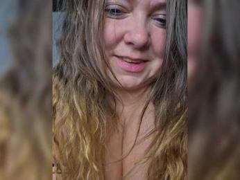 FLUFFY_BEAUTY — Bongacams stream photo (Mar 2026)