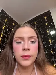 Fitkitten — 在 stripchat 直播的网络摄像头模特