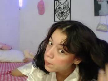 bat_777 — 在 chaturbate 直播的网络摄像头模特