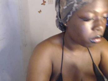 Eboni-hotboobs — bongacams