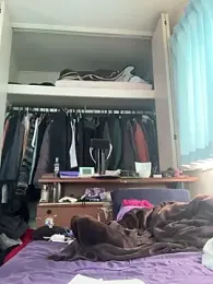 aooya — 在 stripchat 直播的网络摄像头模特