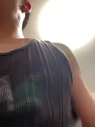 aooya — 在 stripchat 直播的网络摄像头模特