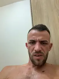 Big_Dick_Titan — 在 stripchat 直播的网络摄像头模特