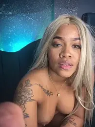 riri_brunnete — stripchat