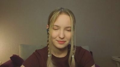 MitzieParonto — Cam4 stream photo (Sep 2026)