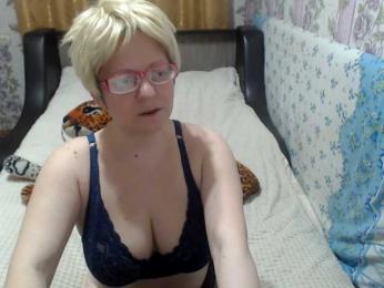 CrazzyBitch — Bongacams stream photo (Mar 2026)