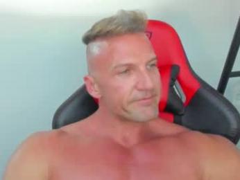 fuckinghotman — Chaturbate stream photo (Apr 2025)