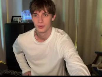 mason_gallagher — 在 chaturbate 直播的网络摄像头模特