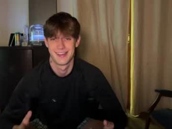 mason_gallagher — 在 chaturbate 直播的网络摄像头模特
