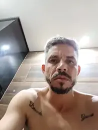 QfabO123 — Stripchat stream photo (Dec 2025)