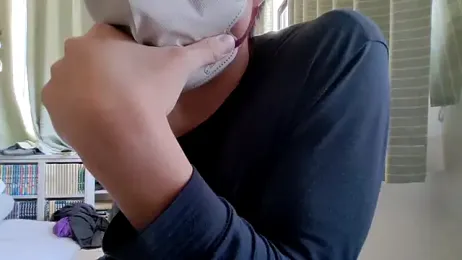 iemonnt — 在 stripchat 直播的网络摄像头模特