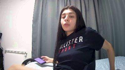 Violetazeiin — Cam4 stream photo (May 2026)
