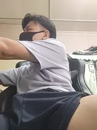 steadypls — 在 stripchat 直播的网络摄像头模特