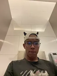 Andres_boy252 — 在 stripchat 直播的网络摄像头模特