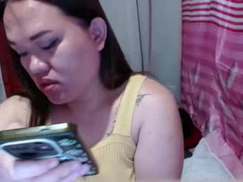 callme_mama — 在 chaturbate 直播的网络摄像头模特