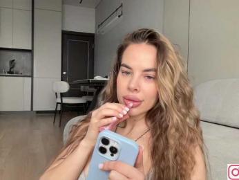 diffgirls1-1 — 在 bongacams 直播的网络摄像头模特